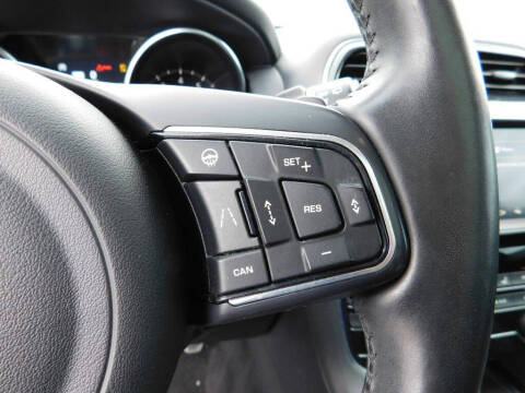 2019 Jaguar F-PACE 25t Premium