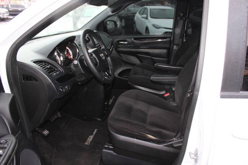 2016 Dodge Grand Caravan SE