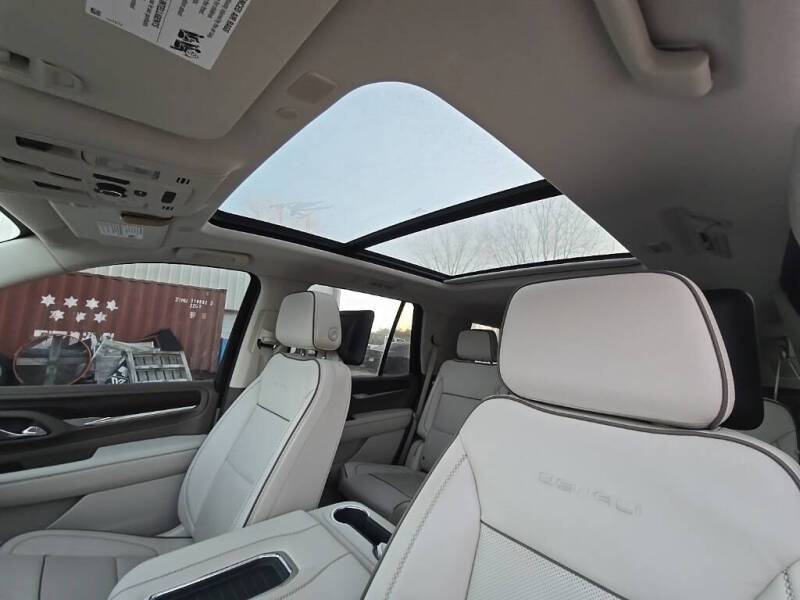 2023 GMC Yukon Denali