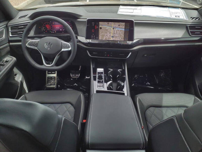 2025 Volkswagen Atlas Cross Sport SEL Premium R-Line 4Motion