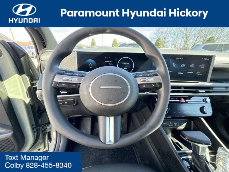 2025 Hyundai Santa Cruz SEL Activity