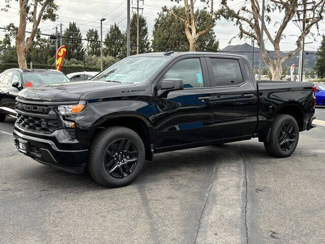 2024 Chevrolet Silverado 1500 Custom