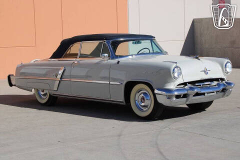 1952 Lincoln Capri