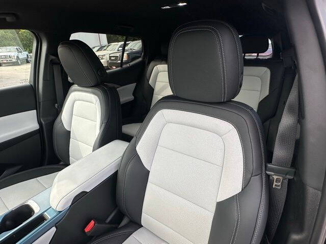 2024 Chevrolet Equinox EV LT