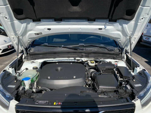 2019 Volvo XC40 T5 R-Design