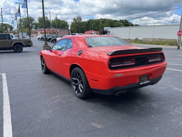 2020 Dodge Challenger SXT