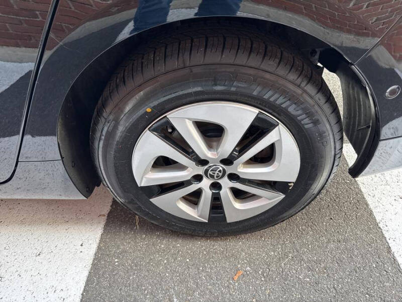 2018 Toyota Prius Two