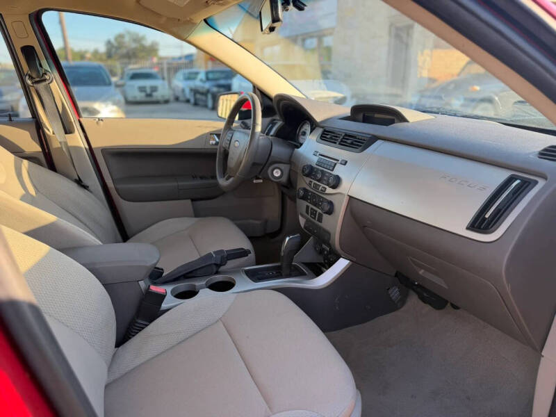 2009 Ford Focus SES