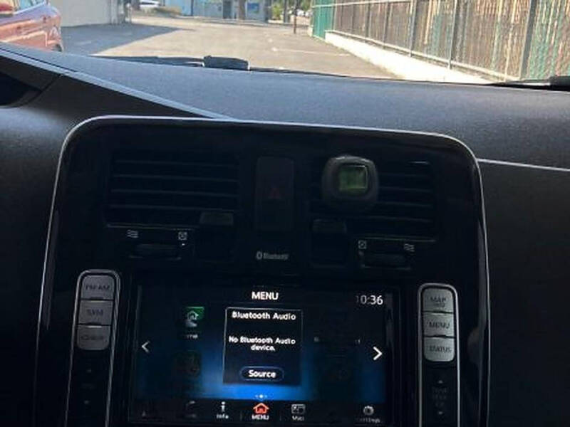 2016 Nissan LEAF