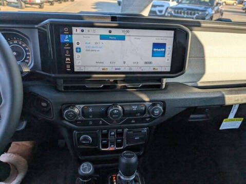 2025 Jeep Gladiator Sport S