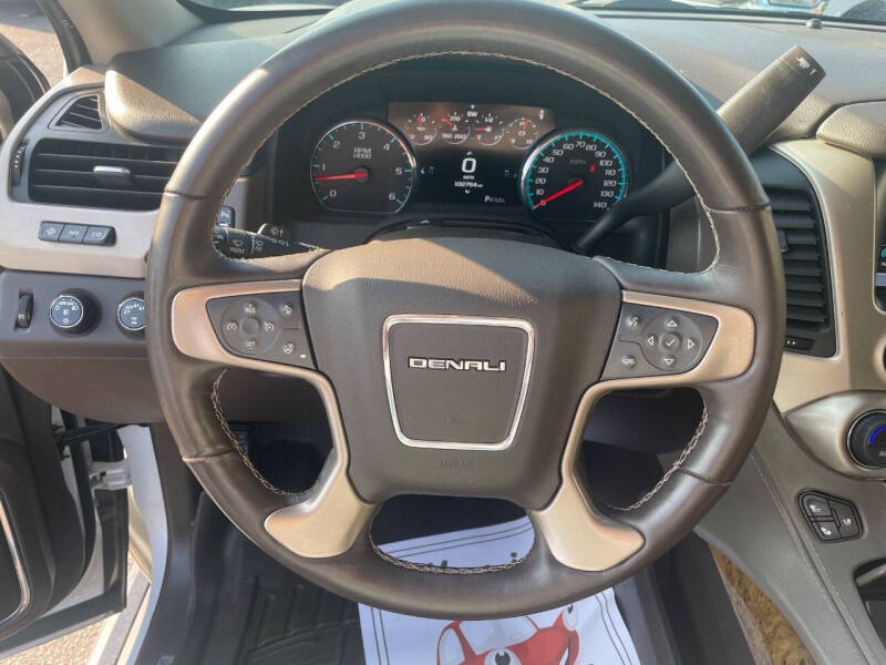 2017 GMC Yukon XL Denali