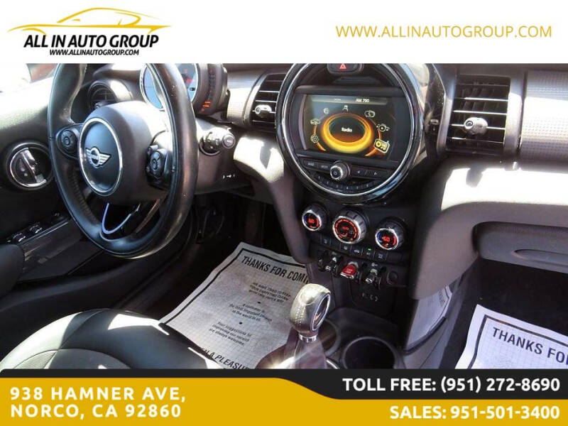 2017 MINI Hardtop 4 Door Cooper