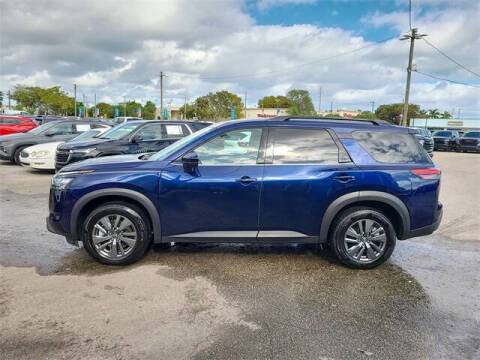 2024 Nissan Pathfinder SV