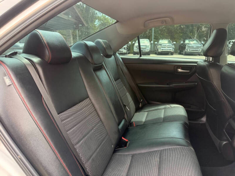 2015 Toyota Camry SE