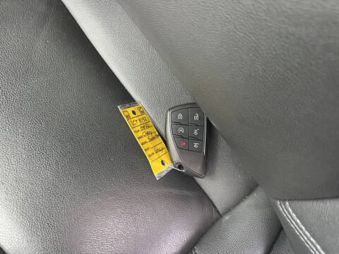 2022 Chevrolet Suburban LT