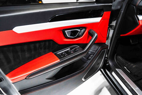 2022 Lamborghini Urus