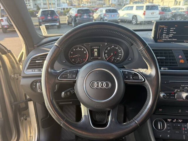 2016 Audi Q3 2.0T quattro Prestige