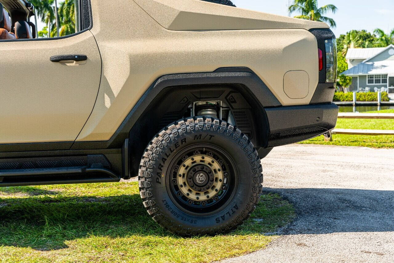 2022 GMC Hummer EV Pickup Pickup - $199,999