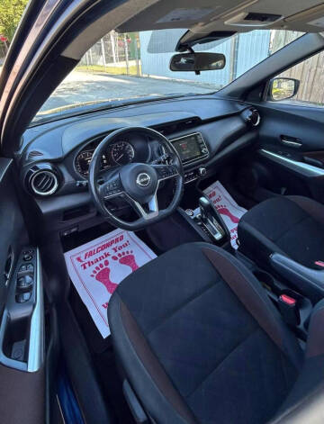 2020 Nissan Kicks SR