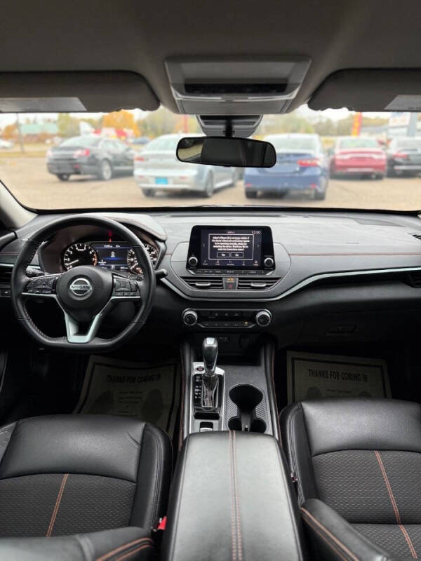 2021 Nissan Altima 2.5 SR