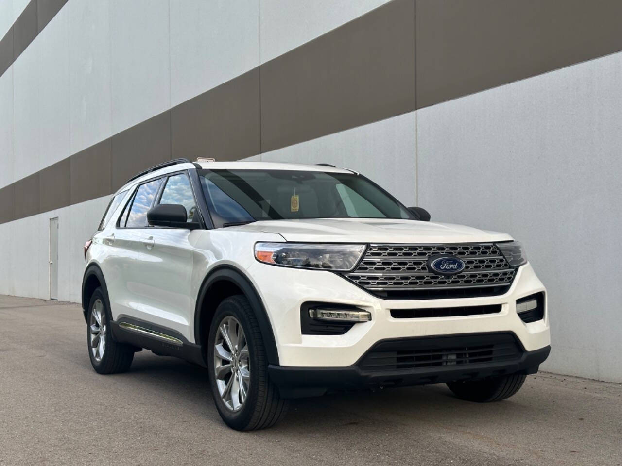 2021 Ford Explorer for sale at Phoenix Motor Co in Romulus, MI