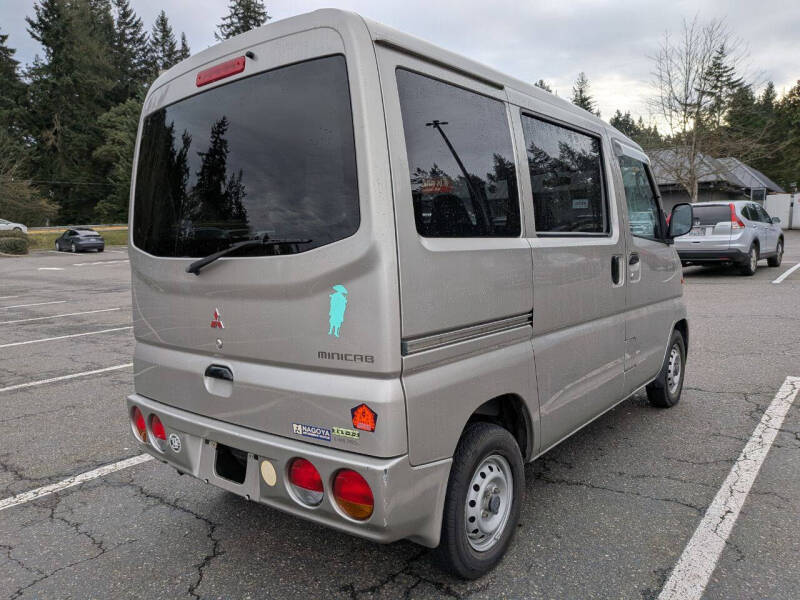 1999 Mitsubishi Minicab Van