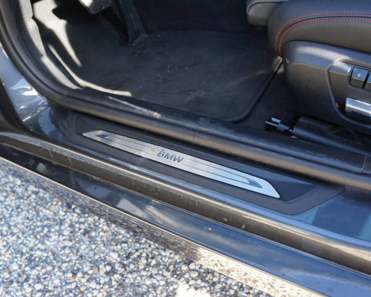 2018 BMW 3 Series 330i xDrive