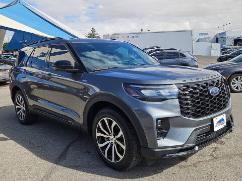 2025 Ford Explorer ST-Line