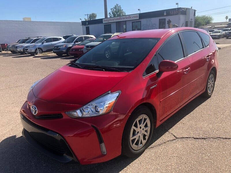 2015 Toyota Prius v Three