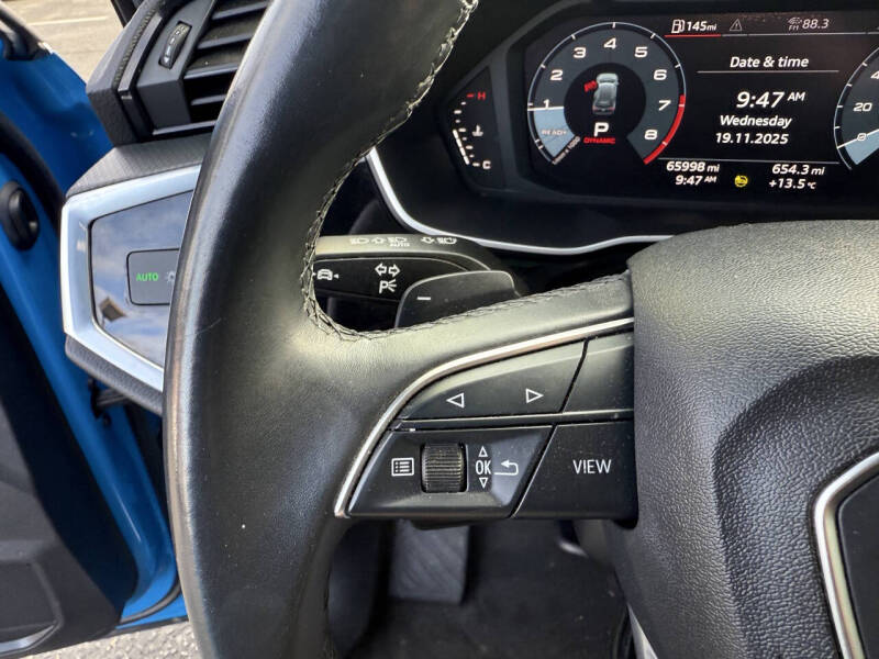 2022 Audi Q3 quattro S line Premium 45 TFSI