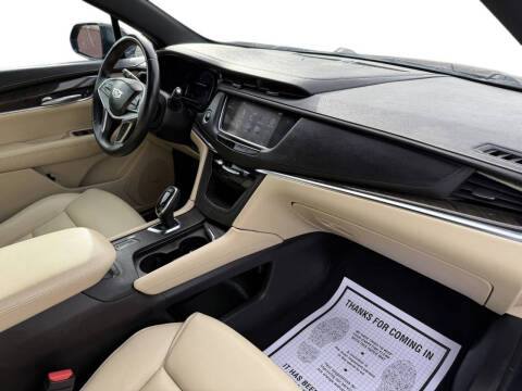 2017 Cadillac XT5