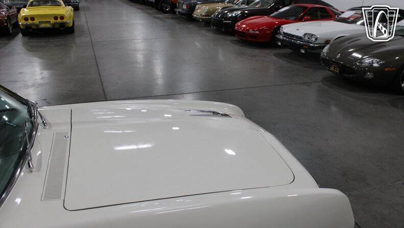 1964 Studebaker Avanti