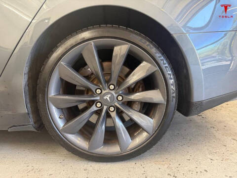 2013 Tesla Model S Performance