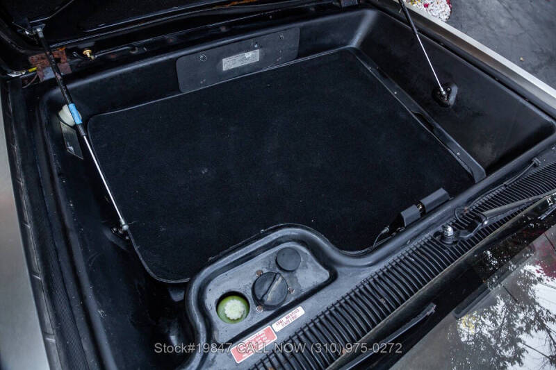 1982 DeLorean DMC-12