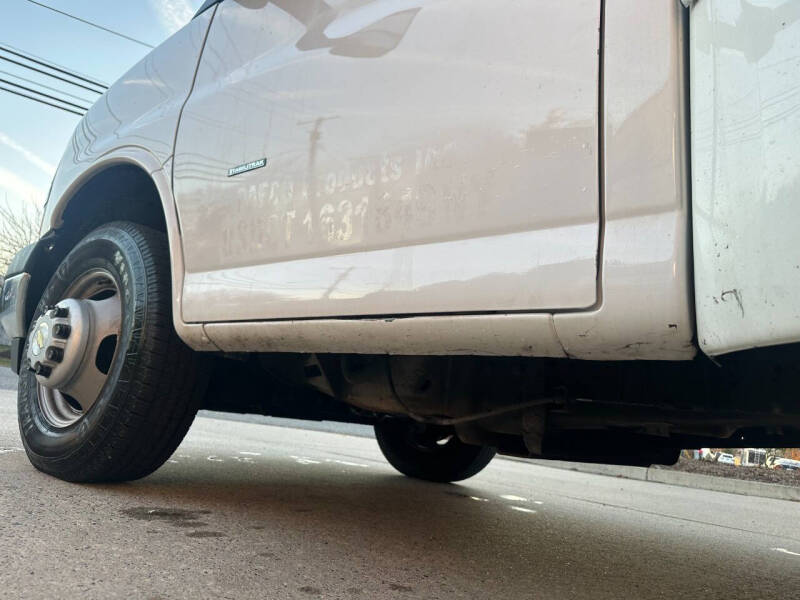 2021 Chevrolet Express 3500