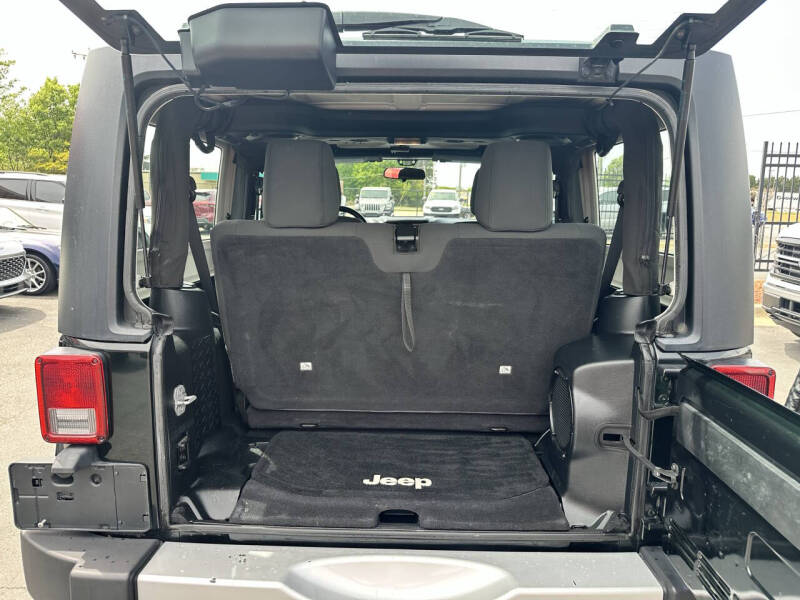 2012 Jeep Wrangler Sahara