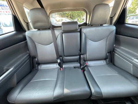 2012 Toyota Prius v Five