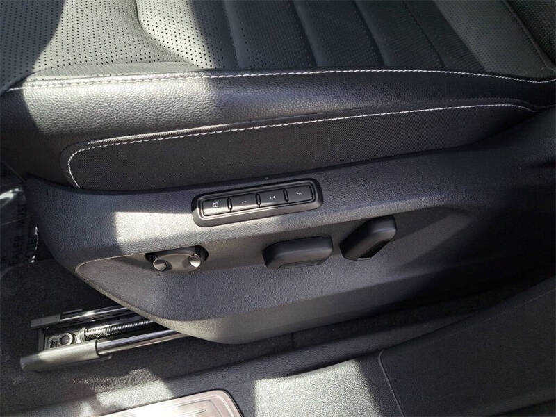 2025 Volkswagen Atlas Cross Sport SEL 4Motion