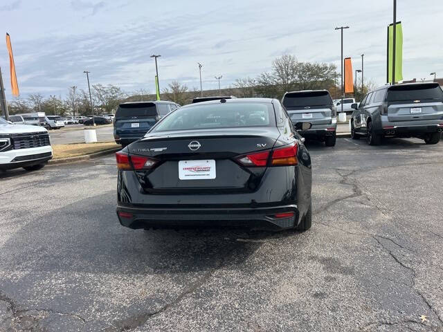 2024 Nissan Altima 2.5 SV