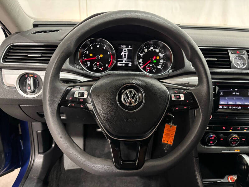 2017 Volkswagen Passat 1.8T S