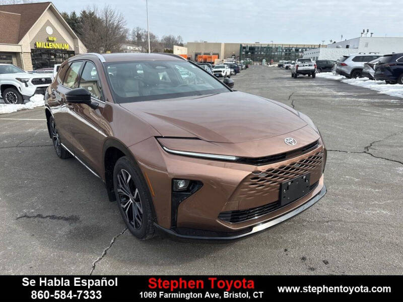 2025 Toyota Crown Signia XLE