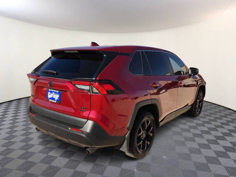 2023 Toyota RAV4 LE