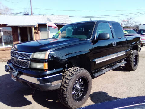 2007 Chevrolet Silverado 1500 Classic for sale at Larry's Auto Sales Inc. in Fresno CA