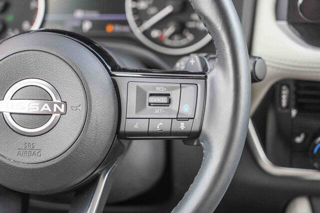 2022 Nissan Rogue SL