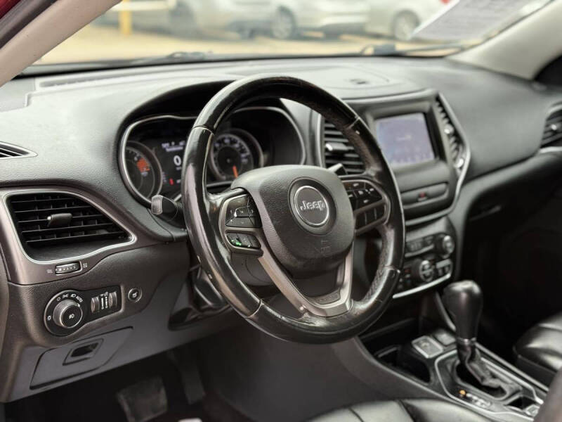 2019 Jeep Cherokee Latitude Plus