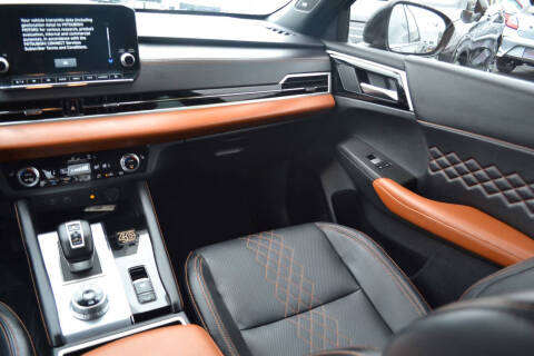 2023 Mitsubishi Outlander 40th Anniversary