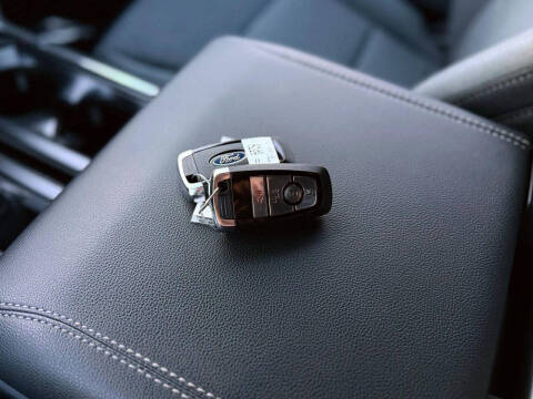 2024 Ford F-150 Lightning XLT