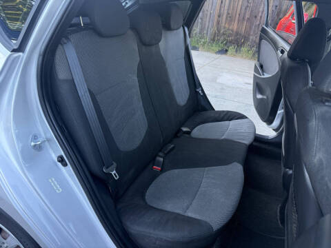 2013 Hyundai Accent GS