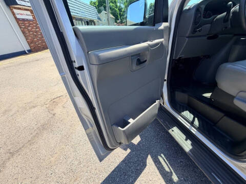 2006 Ford E-Series E-350 SD XL