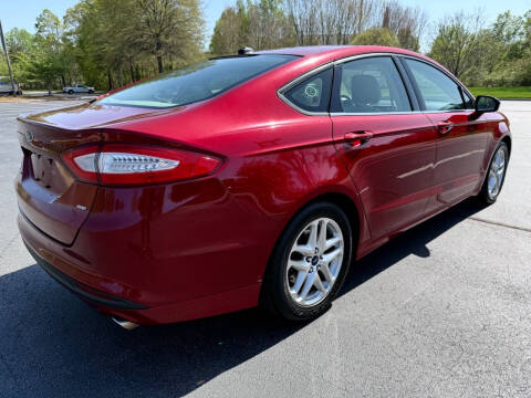 2013 Ford Fusion SE